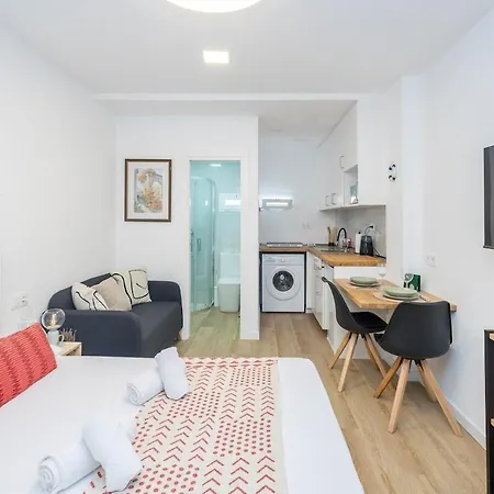 Canteras Loft - 2 Minutes From The Apartment
